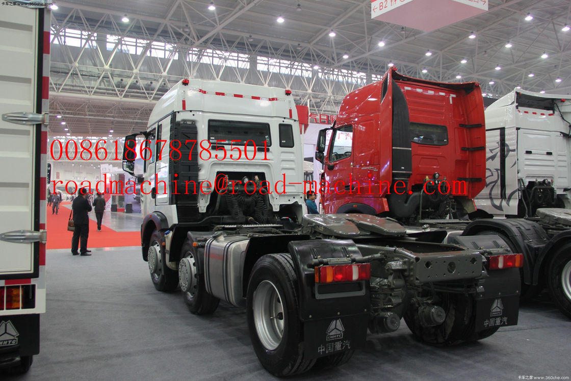 336 HP Towing 30 Ton   4 x 2 Prime Mover Truck With Radius Tires