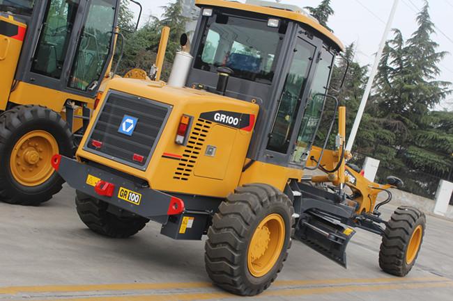 GR100 Motor Graders 102hp 7000kg Rc Scarifier Ripper Rated Power / Speed 2400r / Min