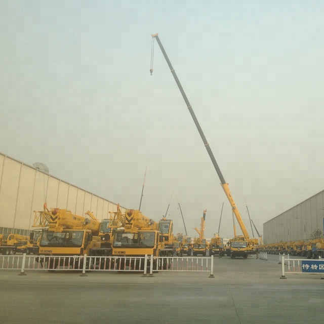 XCMG QY20B 5 Construction Telescopic Boom Crane 20 Ton Easier To Operate