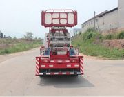 Professional 3360 mm Wheelbase Aerial Work Truck 4170 Kg Curb Capacity truck crane