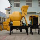 Self Loading 2.6 CBM Concrete Mixing Equipment Articulated Structure