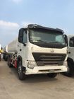Sinotruck Howo Water / Oil Spray Tanker Truck One Bunk With Air Conditioner