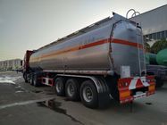 4x2 8000 Liters Capacity 3.856L Engine Liquid Tanker Truck Steering Wheel White Color