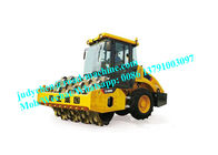 Single Drum Roller Road Maintenance Machinery  XCMG Yellow Color