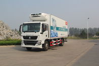 Euro 2 Heavy Cargo Trucks , 5 Ton Refrigerated Truck For Frozen Foods Transporting