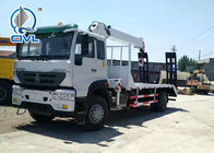 Diesel SQ5SK3Q Truck Mounted Crane , 5 TON Telescoping Boom Crane