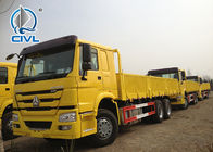Heavy Commercial Trucks 6 x 4 Driving Heavy Cargo Trucks Loading 50 Ton