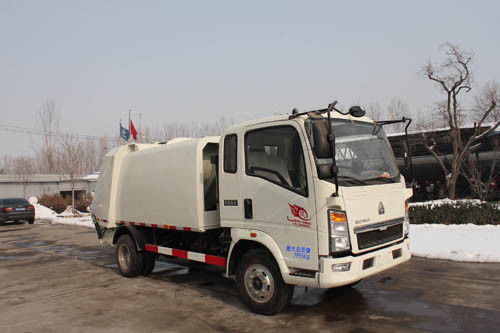 Carbon Steel Hydraulic Compactor Garbage Truck Sinotruk Howo 5 To 16 Cbm Hydraulic