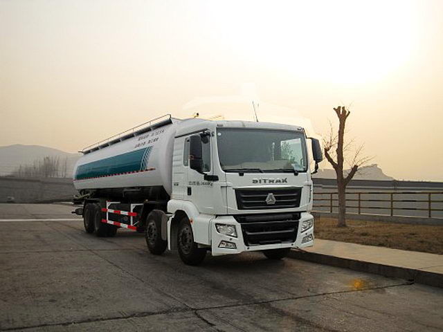 Professional 12 Wheel Water Delivery Truck , Special Project Vehicle，38.5 m³，8x4drive