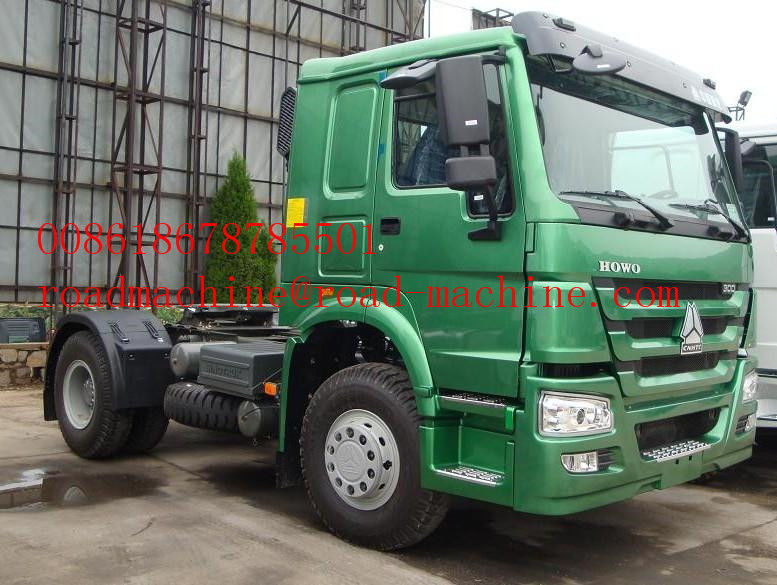 Two Axle Prime Mover Truck , 4 x 4 OffRoad Driving 336