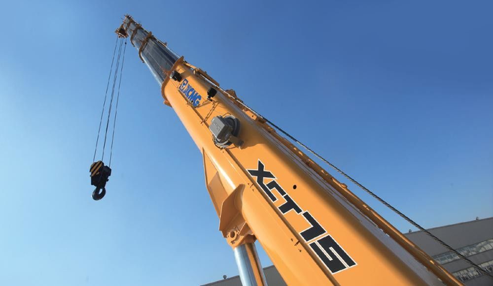 Intelligent Telescopic Boom Crane With Low Speed And Large Torque Power System