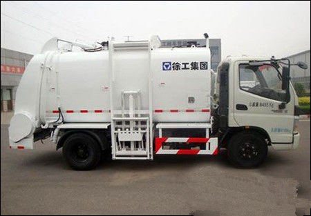 10cbm Trash Compactor Truck High Pressure Cleaning 18mpa , Total Weight 16000kg