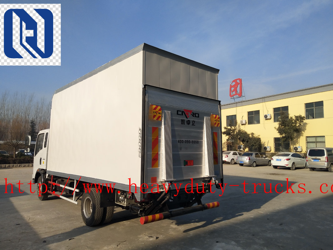 Sinotruck 140 HP Light Duty Commercial Refrigrator Chill Cold Trucks