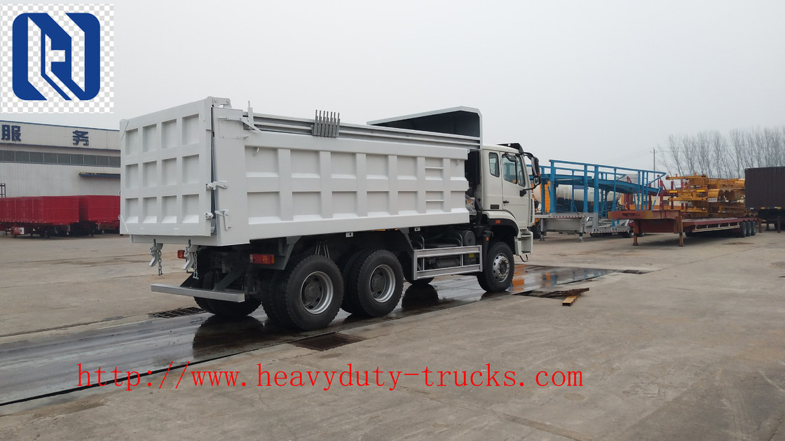 All Wheel Drive Heavy Duty Dump Truck For Transport Operations Oil Mining