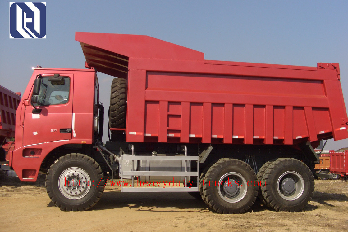SInotruk 6x4 70T Mining Tipper Truck , Dump Truck Bottom Thickness 12mm