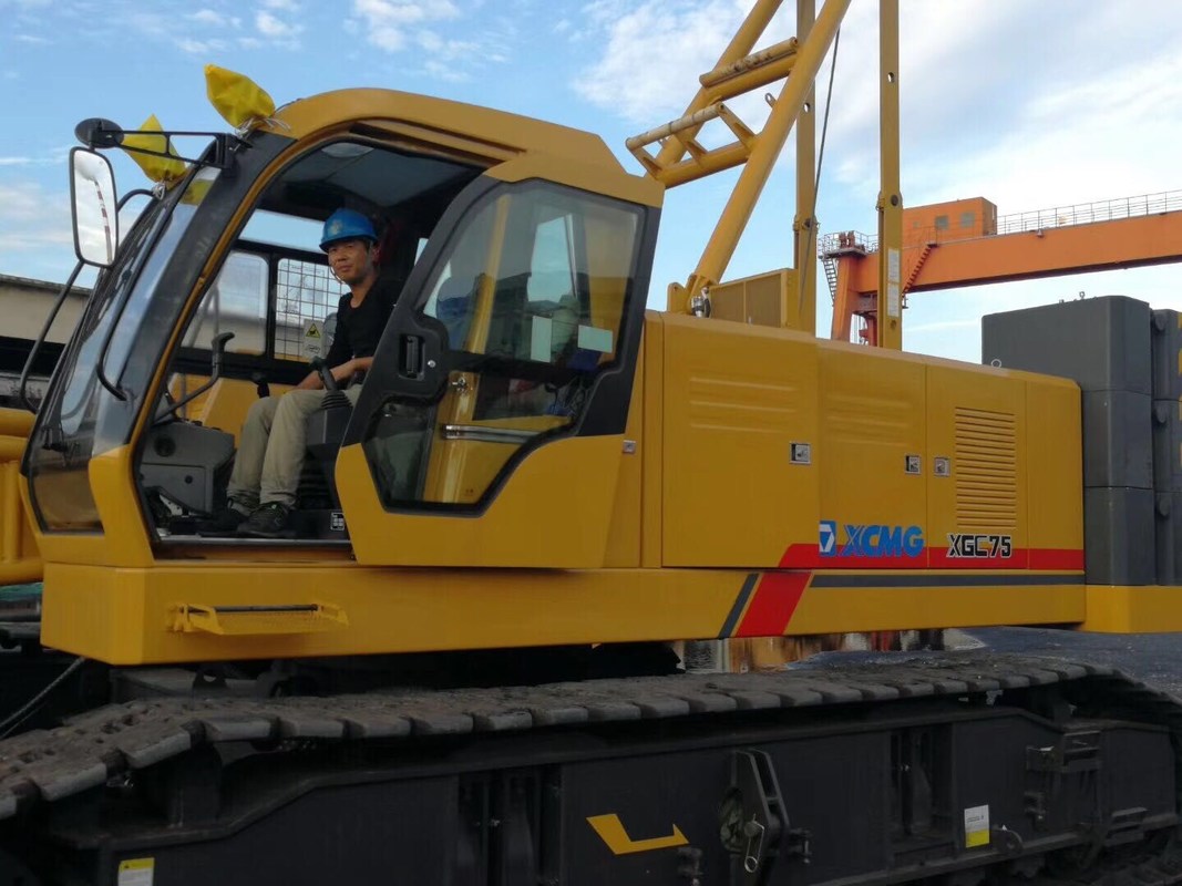 85 Ton Crawler Articulating Boom Crane / Telescopic Boom Truck Mounted