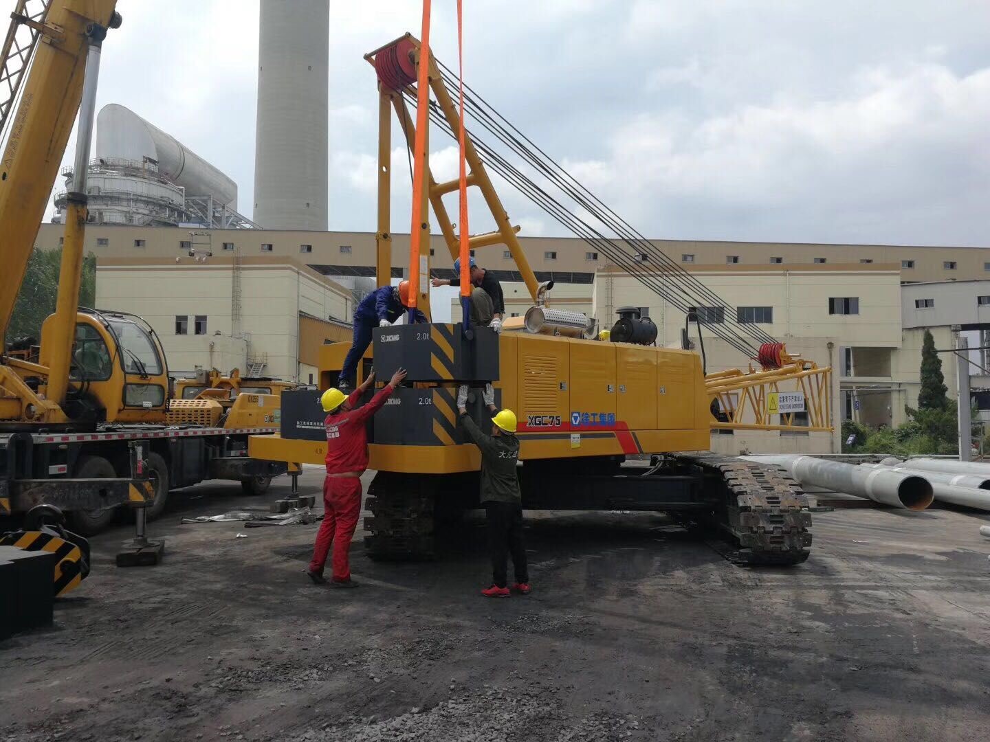 XCMG 50 Tons Small Crawler Crane Xgc55 With Hammer , Max. Rated Lifting Capacity 55T