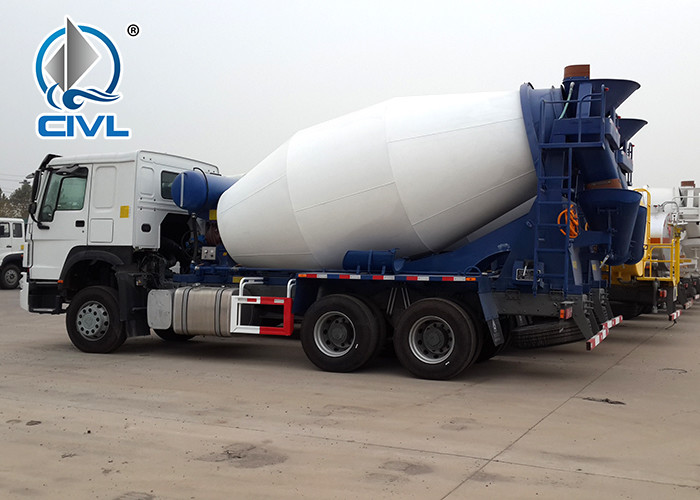 Sinotruk HOWO 6x4 Concrete Mixer Trucks Concrete Mixing Equipment in White,8 Cubic Meters