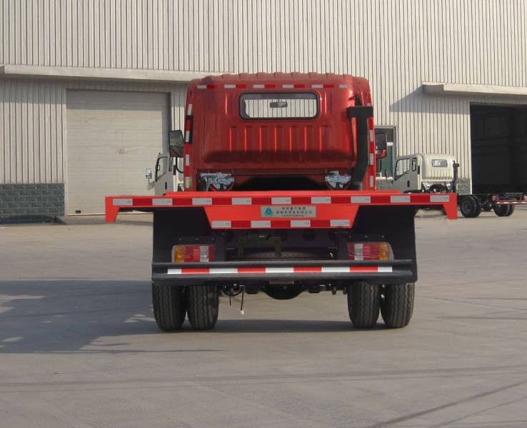 Flatbed Transporting Light Duty Commercial Trucks Total Weight ( Kg ) 4495