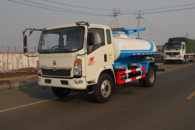 HOWO 6 Disposal Sewage Suction Truck Wheeler 8000L For Construction